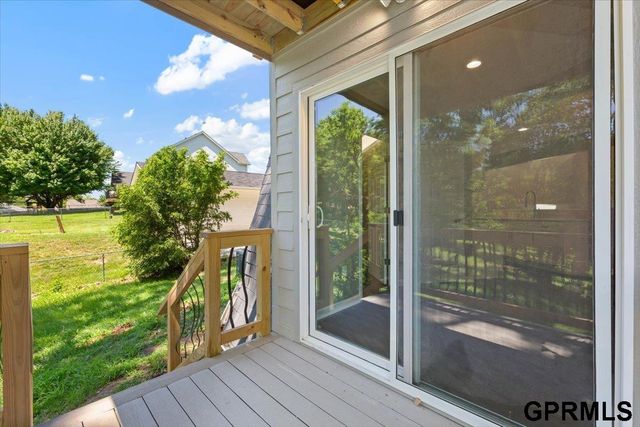 1715 Rock Bluff Road, Plattsmouth, NE 68048