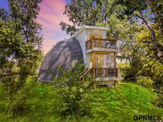 1715 Rock Bluff Road, Plattsmouth, NE 68048