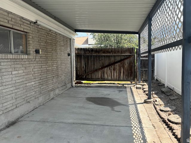 6825 S NYE DR, Cottonwood Heights, UT 84121