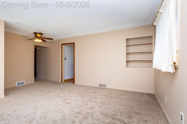 15473 Kennebec Street, Southgate, MI 48195