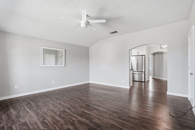 10205 Dawson Trail, Fort Worth, TX 76108