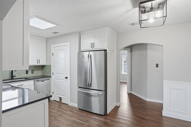 10205 Dawson Trail, Fort Worth, TX 76108