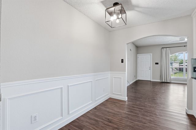 10205 Dawson Trail, Fort Worth, TX 76108