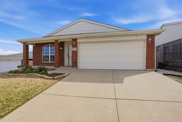 10205 Dawson Trail, Fort Worth, TX 76108