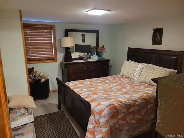 9720 158th Avenue, Howard Beach, NY 11414