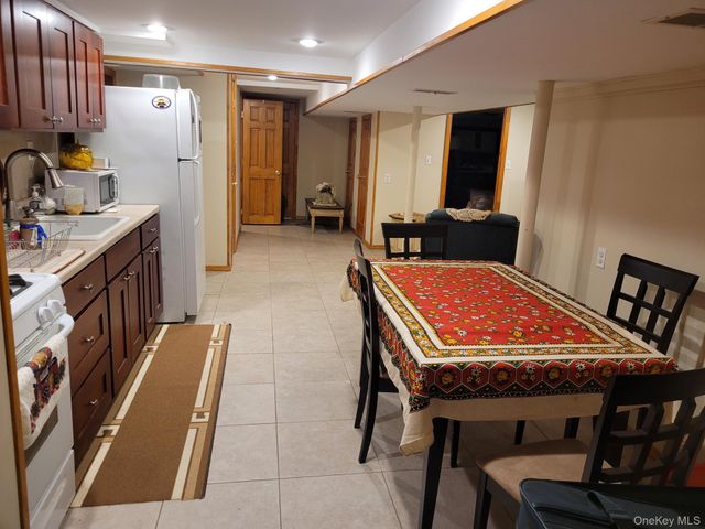 9720 158th Avenue, Howard Beach, NY 11414