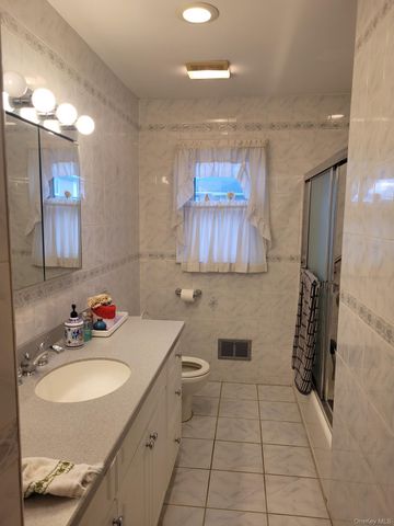 9720 158th Avenue, Howard Beach, NY 11414