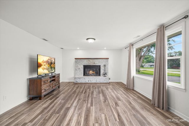 19350 Jacquie Avenue, Romeoville, IL 60446