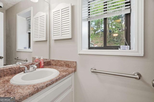 200 Villa Road 103, Jasper, GA 30143