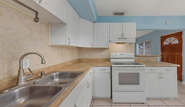 5326 BERKLEY ROAD, New Port Richey, FL 34652