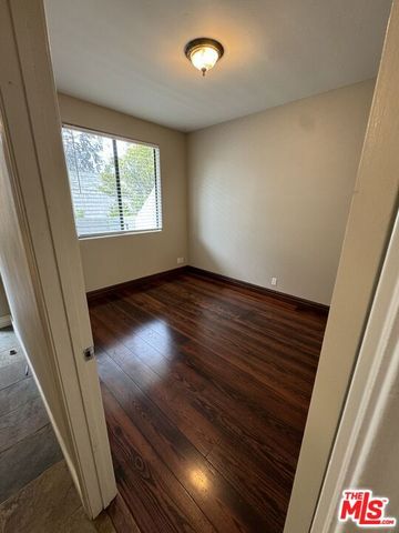 1749 12th Street B, Santa Monica, CA 90404