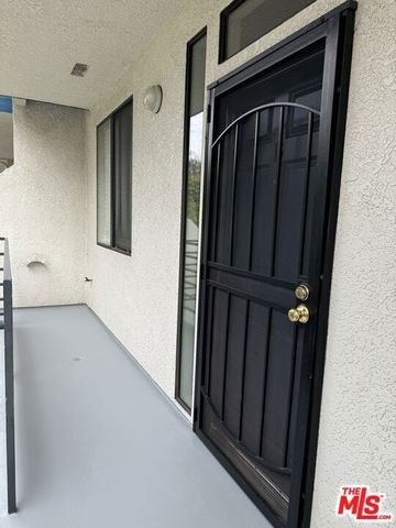 1749 12th Street B, Santa Monica, CA 90404