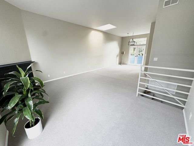 1749 12th Street B, Santa Monica, CA 90404