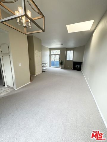 1749 12th Street B, Santa Monica, CA 90404
