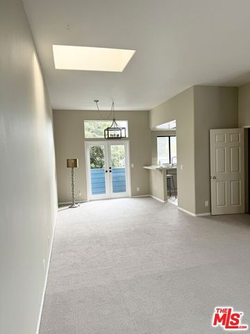 1749 12th Street B, Santa Monica, CA 90404