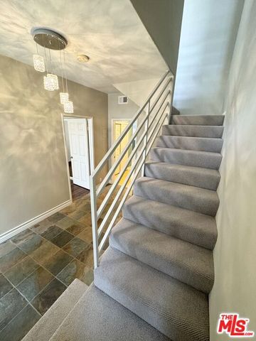 1749 12th Street B, Santa Monica, CA 90404