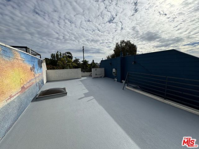 1749 12th Street B, Santa Monica, CA 90404