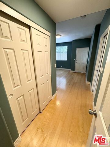 1749 12th Street B, Santa Monica, CA 90404