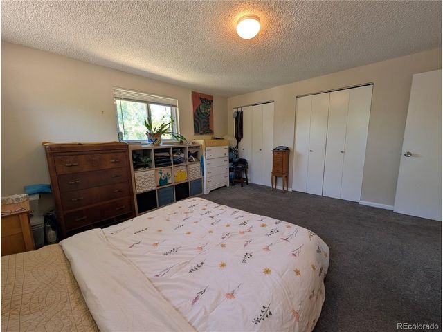 8226 Yarrow Ct, Arvada, CO 80005
