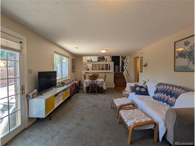 8226 Yarrow Ct, Arvada, CO 80005