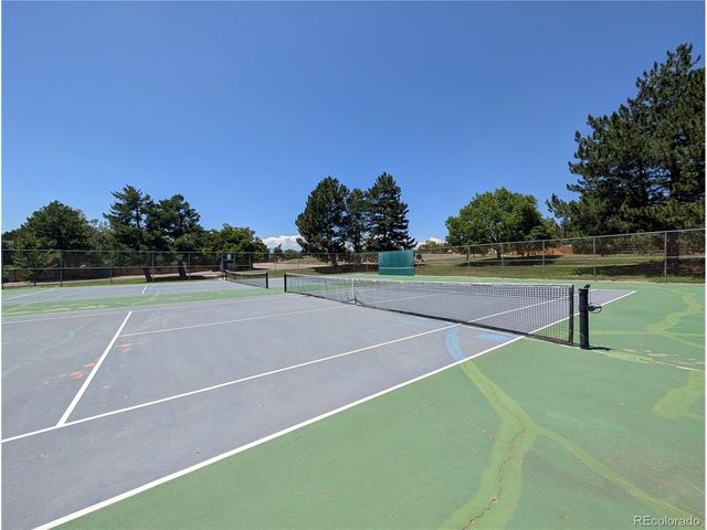8226 Yarrow Ct, Arvada, CO 80005