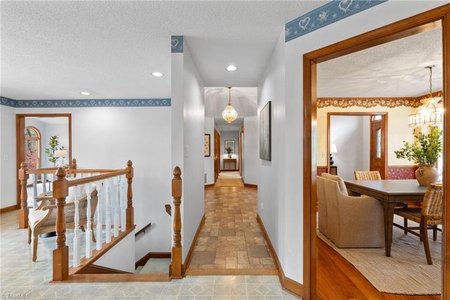 4875 Hampton Road, Clemmons, NC 27012