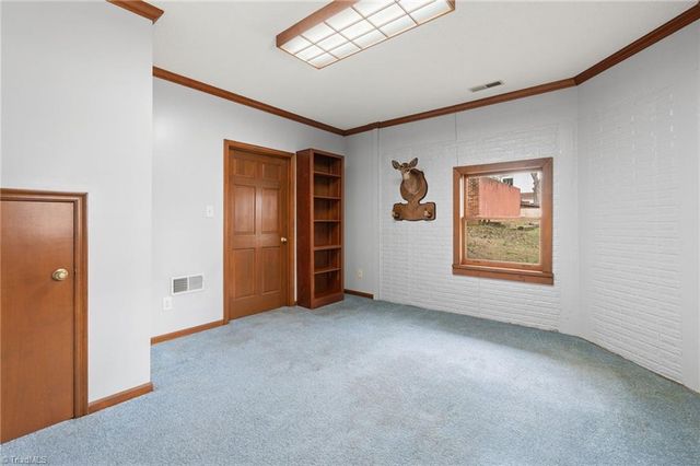 4875 Hampton Road, Clemmons, NC 27012