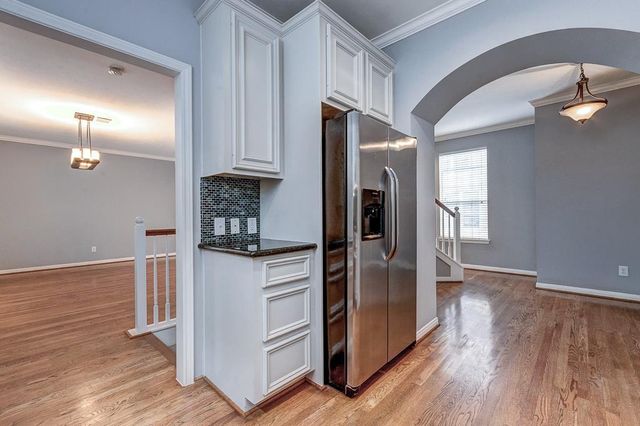 2649 Helena Street, Houston, TX 77006