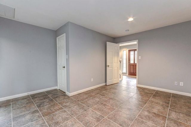 2649 Helena Street, Houston, TX 77006