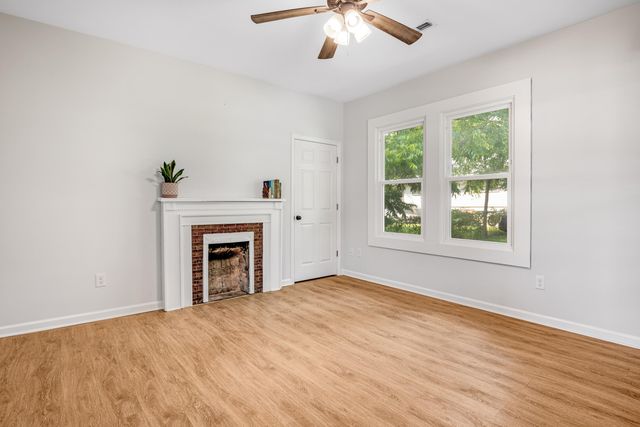 2901 N Chamberlain Avenue, Chattanooga, TN 37406