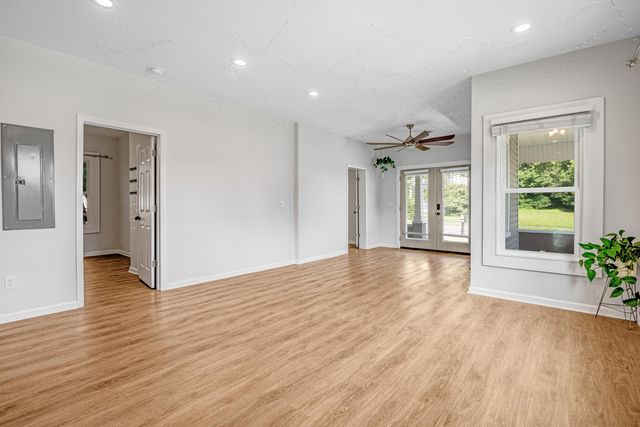 2901 N Chamberlain Avenue, Chattanooga, TN 37406