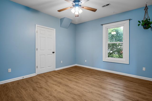 2901 N Chamberlain Avenue, Chattanooga, TN 37406