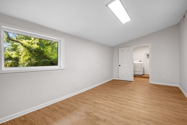 2901 N Chamberlain Avenue, Chattanooga, TN 37406