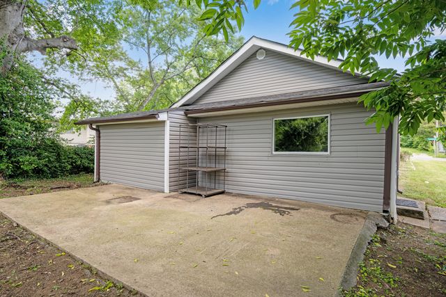 2901 N Chamberlain Avenue, Chattanooga, TN 37406