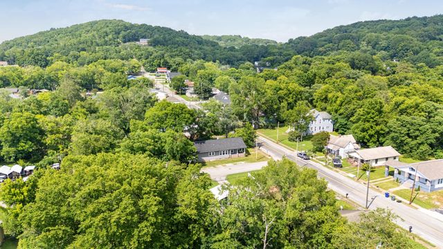2901 N Chamberlain Avenue, Chattanooga, TN 37406