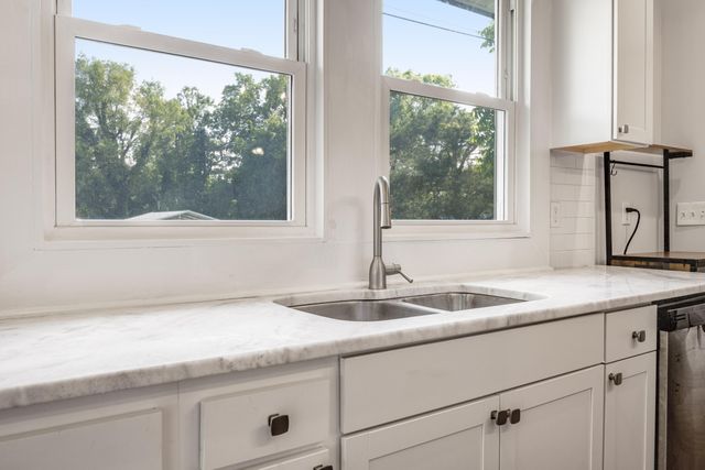 2901 N Chamberlain Avenue, Chattanooga, TN 37406