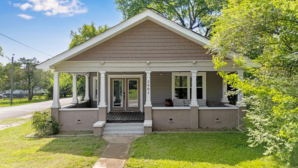 2901 N Chamberlain Avenue, Chattanooga, TN 37406