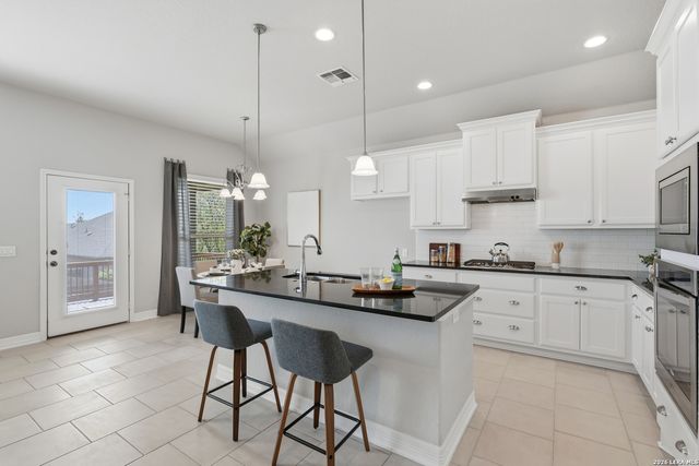 28830 Shadowrock, San Antonio, TX 78260