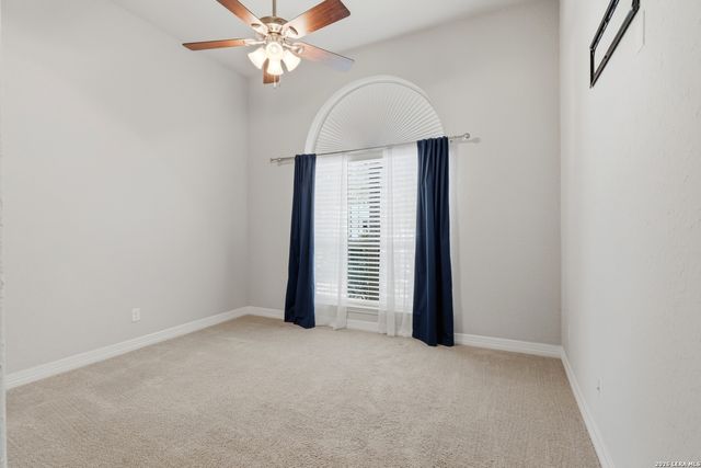 28830 Shadowrock, San Antonio, TX 78260