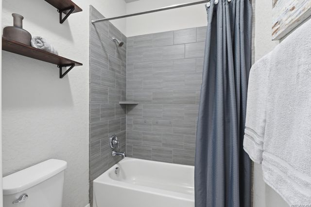 28830 Shadowrock, San Antonio, TX 78260