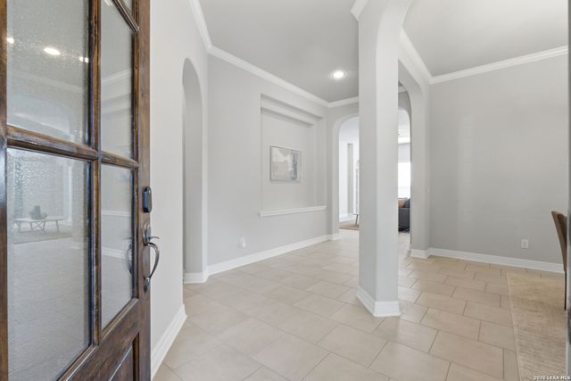 28830 Shadowrock, San Antonio, TX 78260