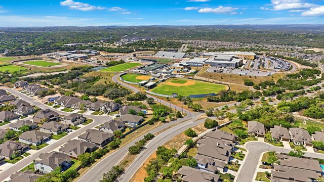 28830 Shadowrock, San Antonio, TX 78260