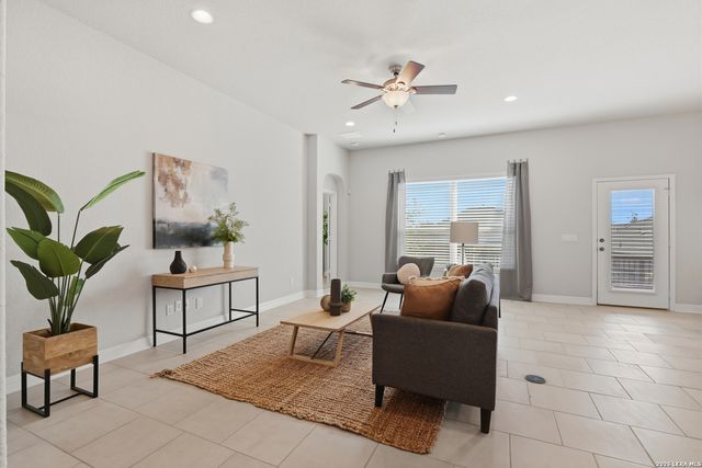 28830 Shadowrock, San Antonio, TX 78260