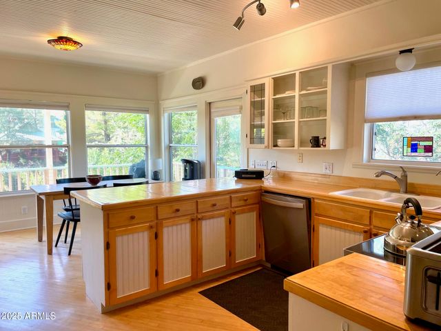 318 VAN DYKE Street, Bisbee, AZ 85603