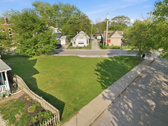 828 Shelby Street, Indianapolis, IN 46203