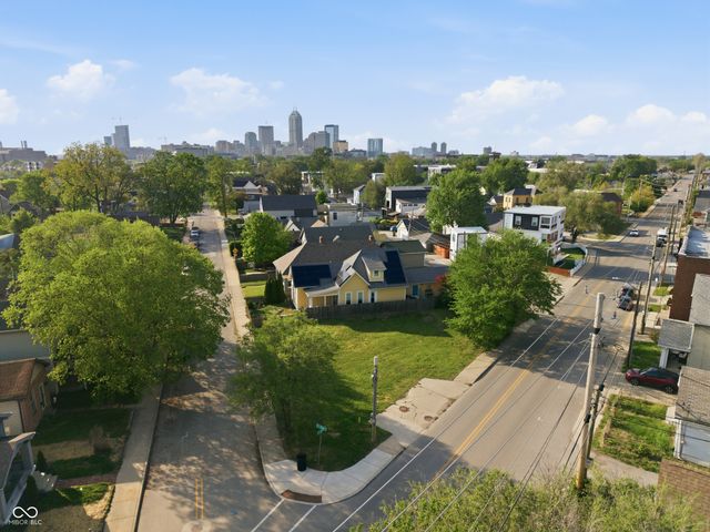 828 Shelby Street, Indianapolis, IN 46203