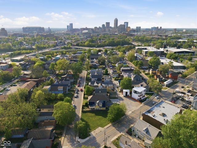 828 Shelby Street, Indianapolis, IN 46203