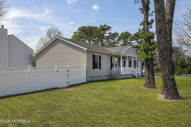 96 Atrium Drive, Brick, NJ 08723