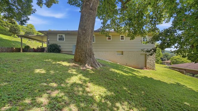 106 Coburn Drive, Chattanooga, TN 37415