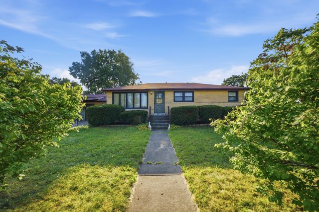 8300 Long Avenue, Burbank, IL 60459